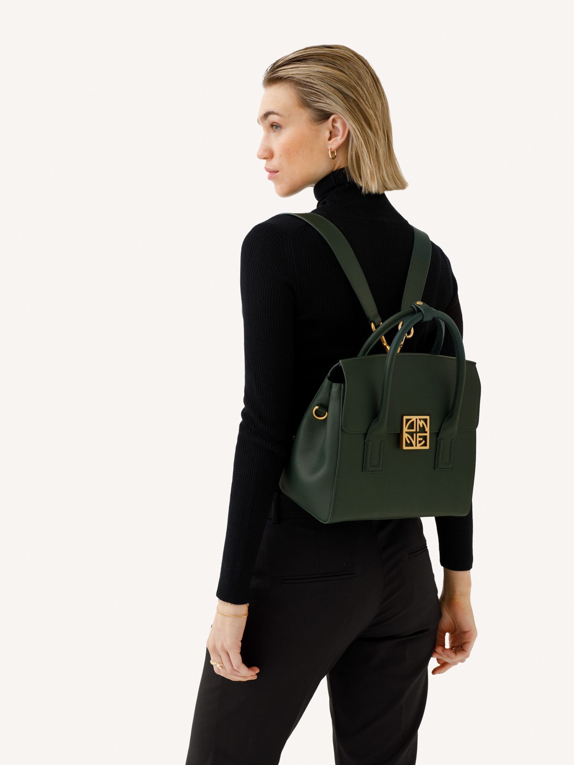 86000222_backpack_esther_2048px