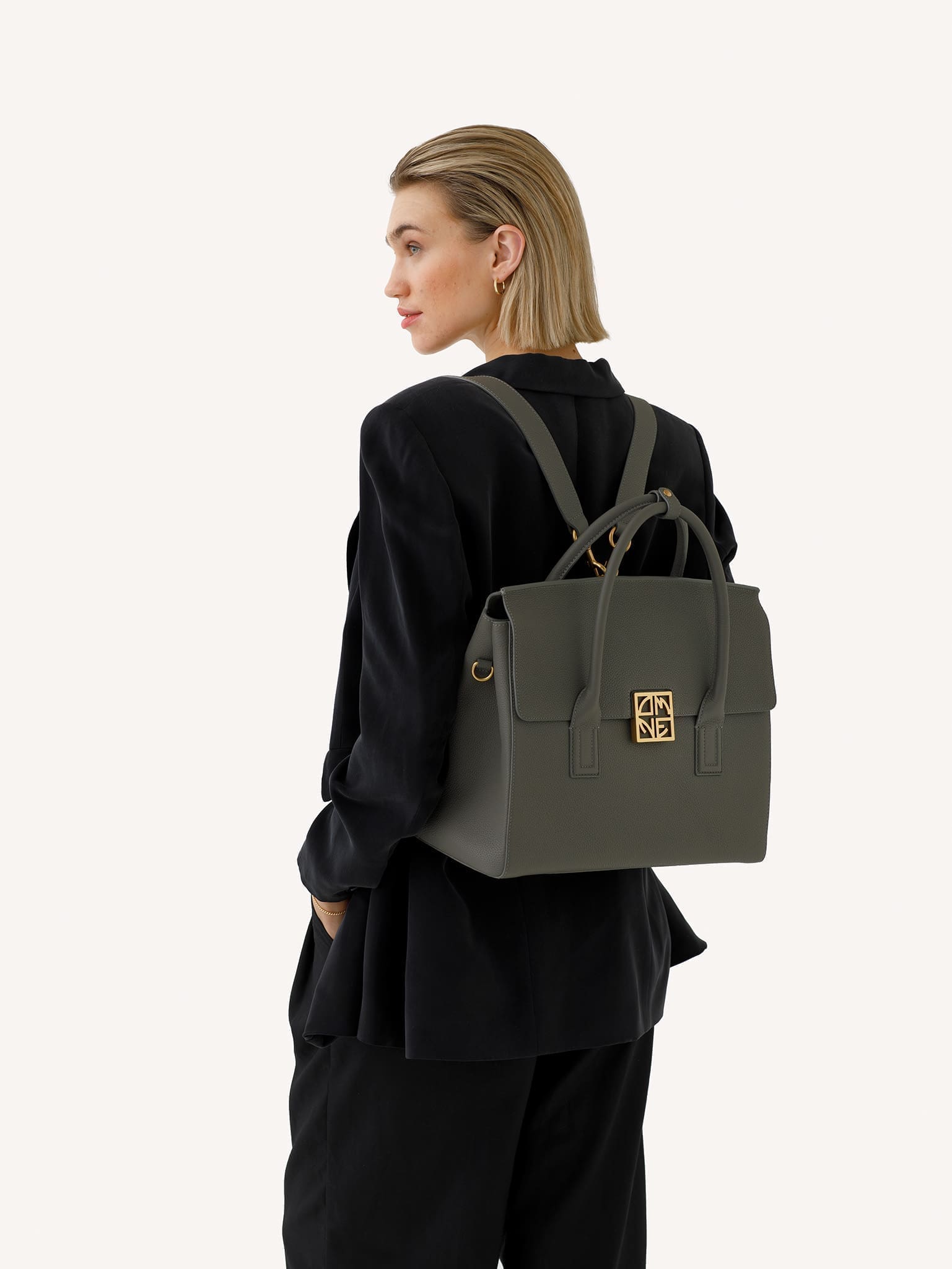 86000444_backpack_esther_2048px