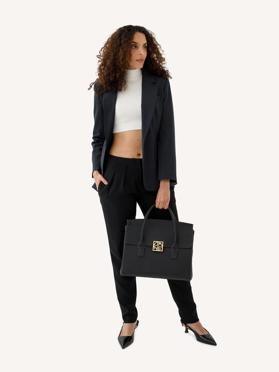 86000499_handle1_nostrap_gabriella_2048px