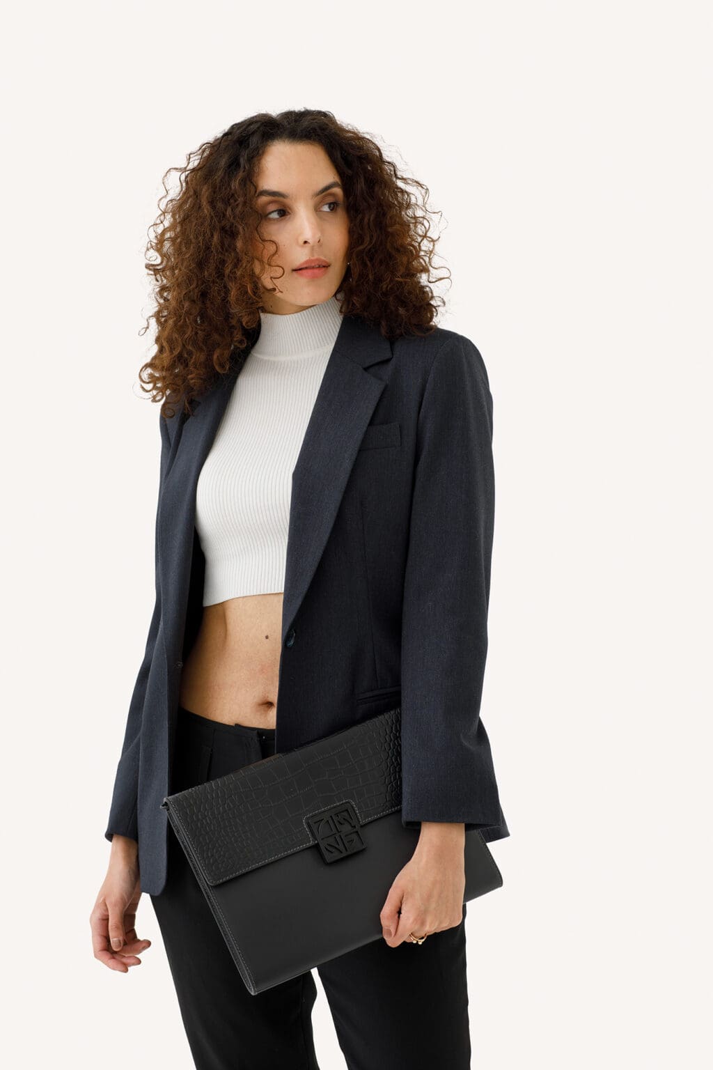 86000929_nostrap_gabriella_2048px