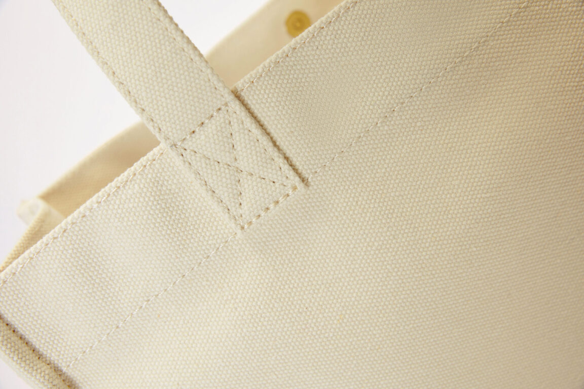 put this pic to every color to show the details